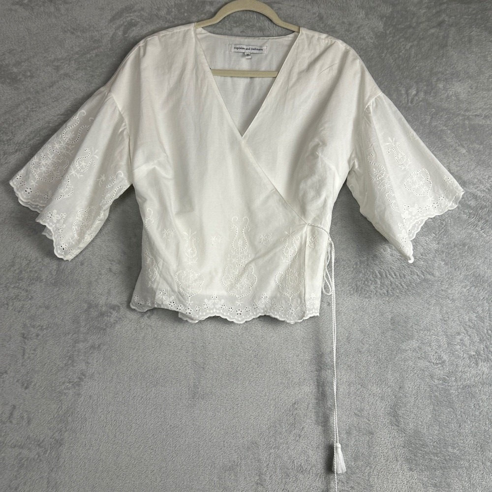 Cupcakes and Cashmere Blouse Top White Eyelet Embroidered Wrap Kimono Sleeve M